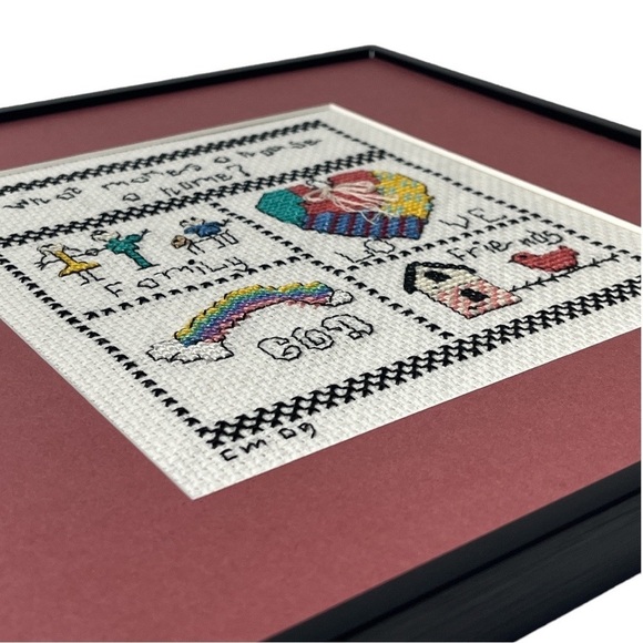 Vintage What Makes a House a Home Crossstitch Embroidery Frame No Glass Handmade - Picture 3 of 9